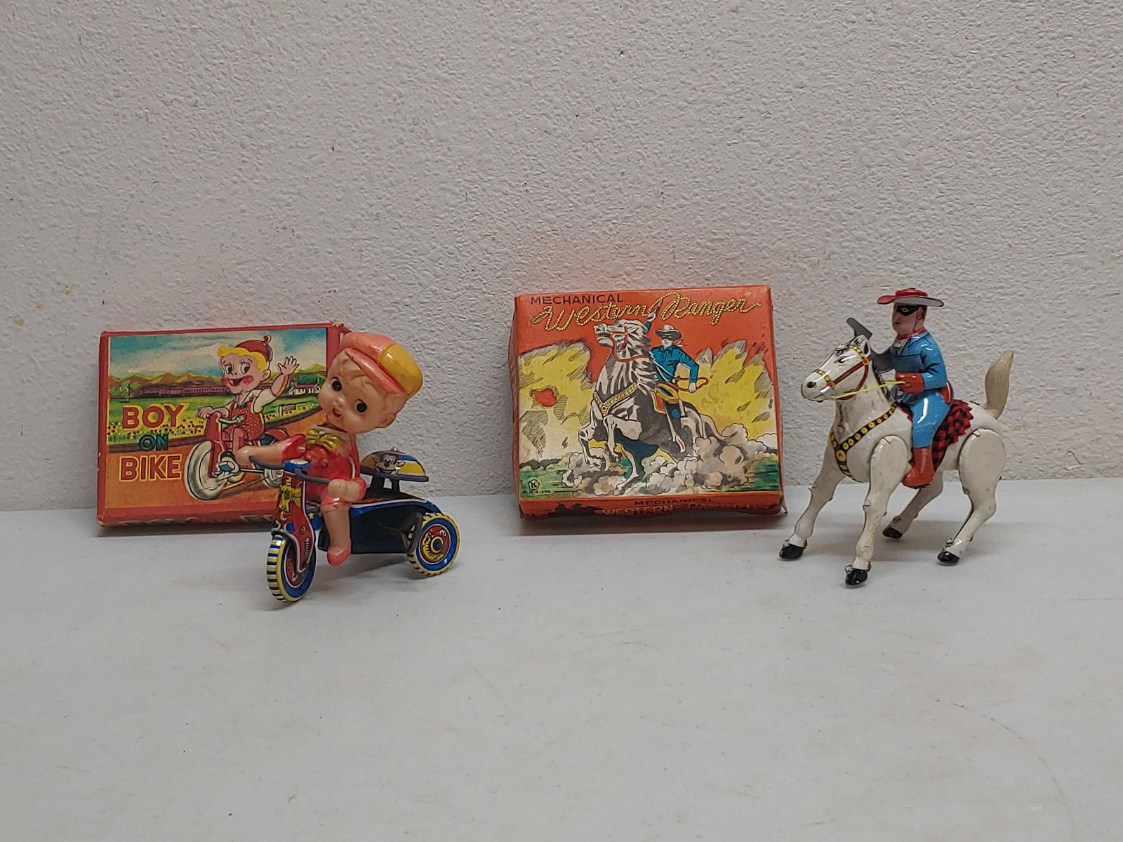 Wind-Up Tin Toys Boy On Bike Western Ranger (1 of 17)