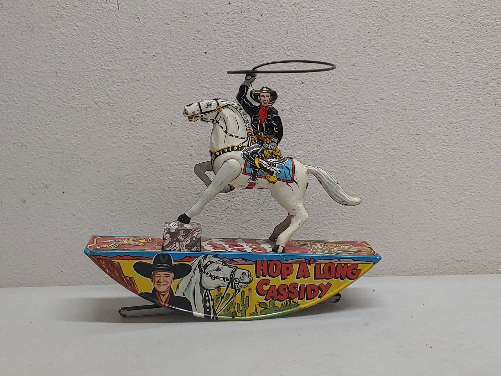 Marx Hopalong Cassidy windup tin toy: Approx 11.5 in works