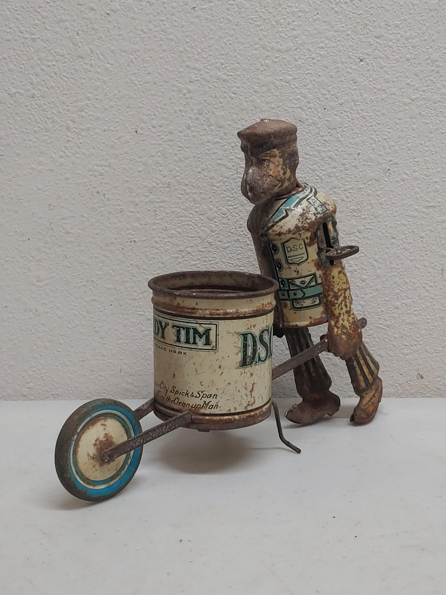 Marx Tidy Tim tin toy: Approx 9 by 7.5 in currently not working