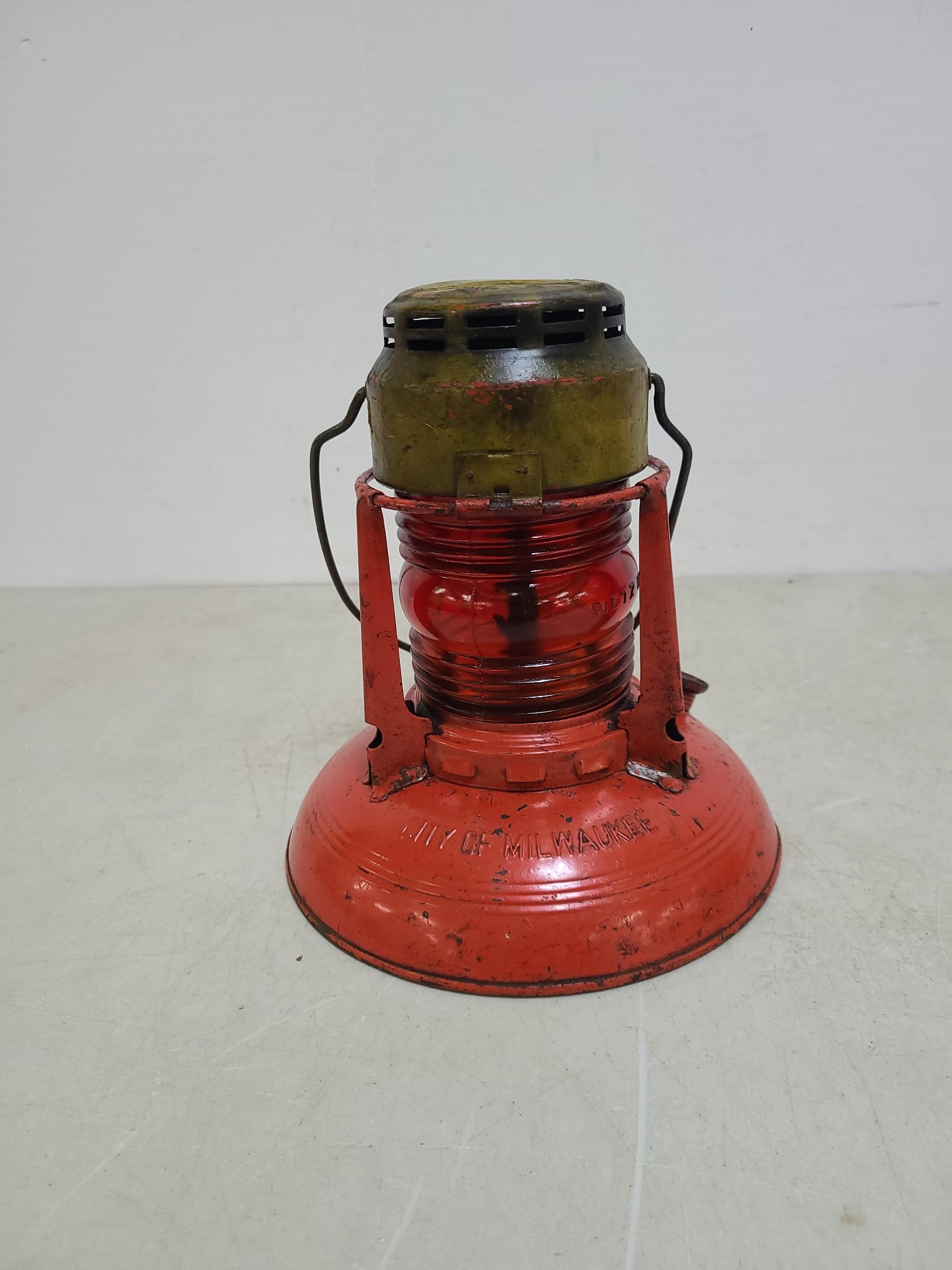 Dietz #40 City of Milwaukee WI Construction Lantern: 8"