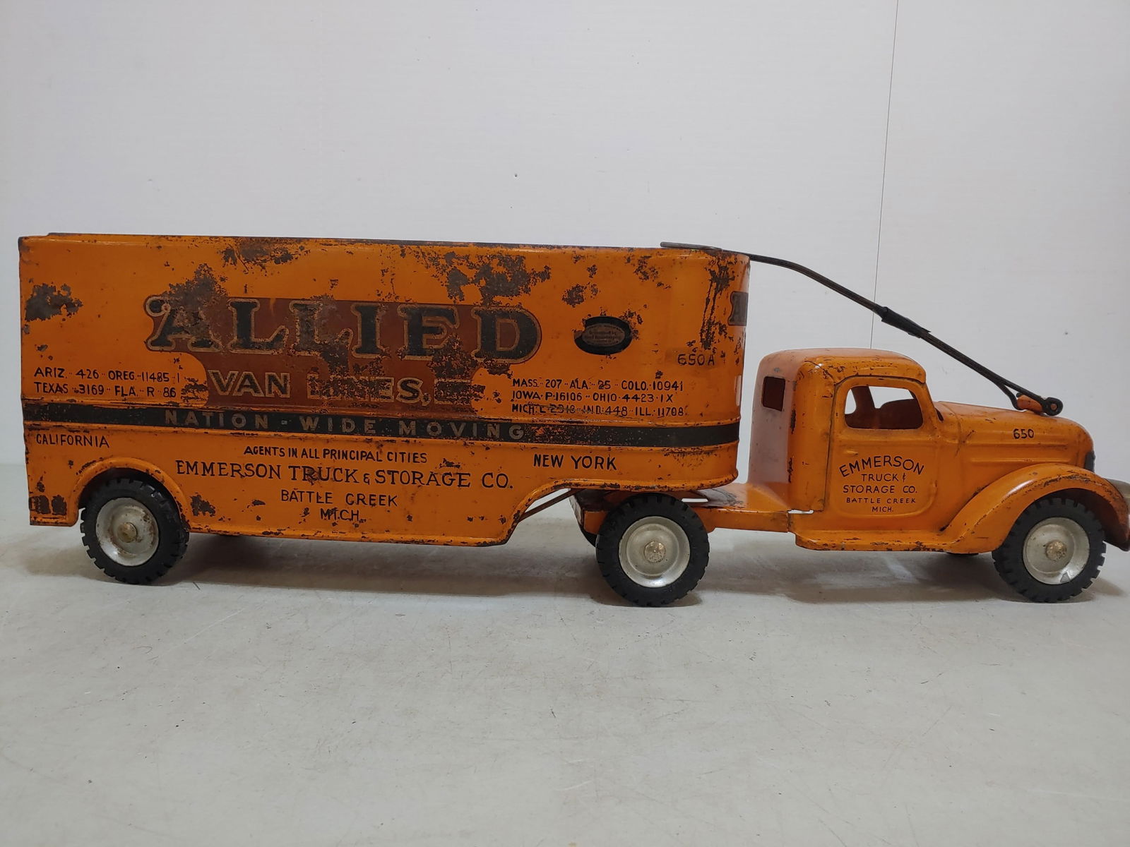 Buddy L Allied Van Semi Toy: Ride-along Toy 30"