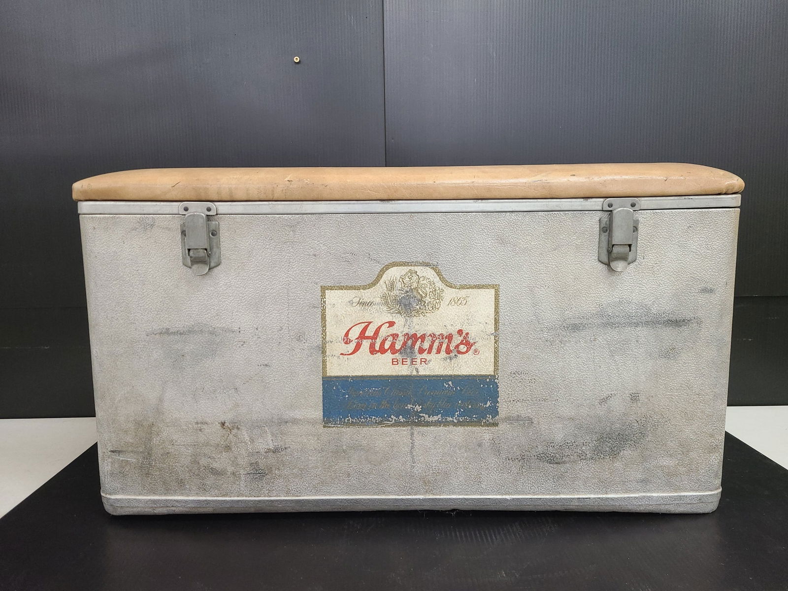Hamm's Aluminum Cooler (1 of 9)