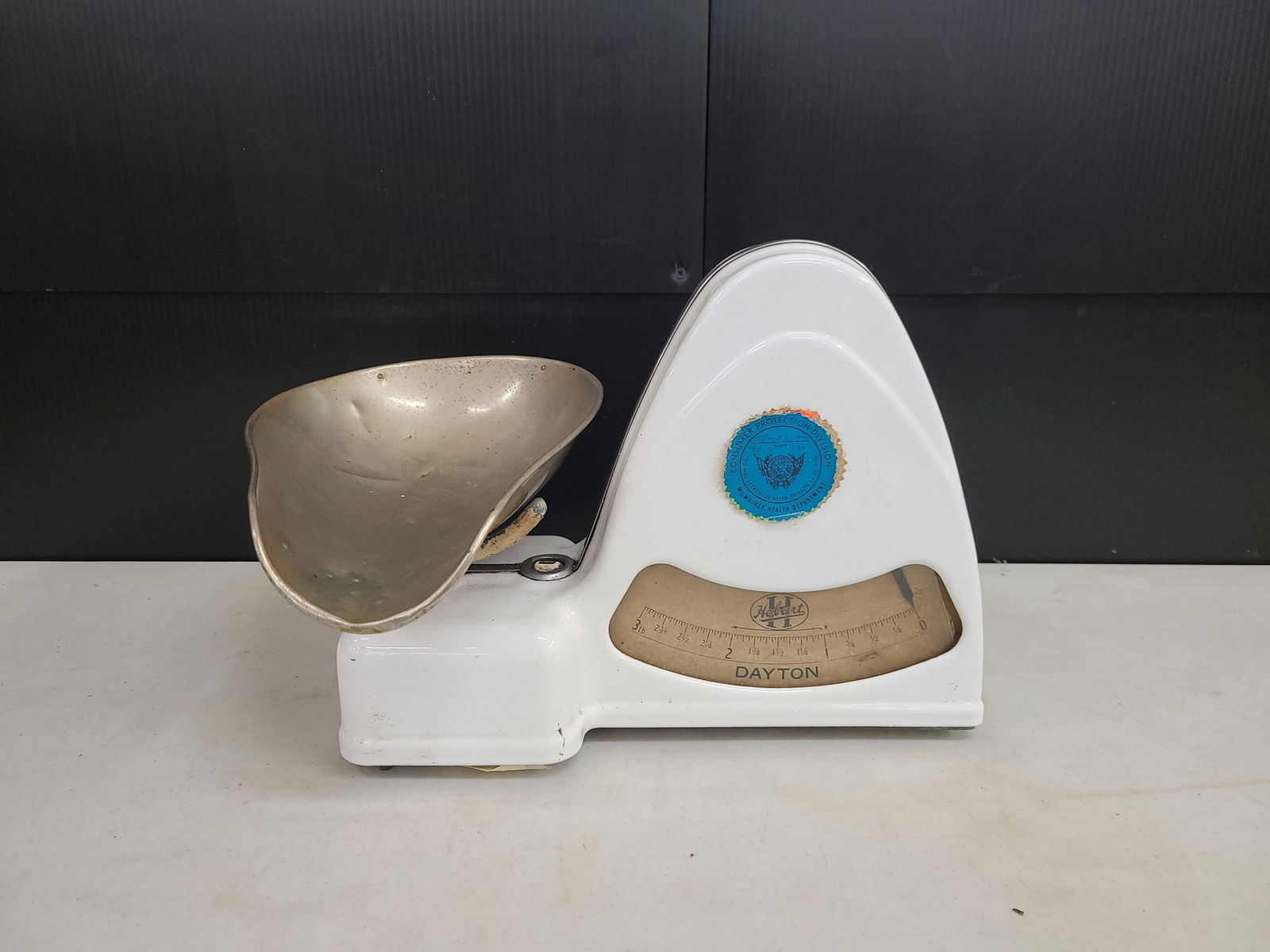 Hobart Dayton Porcelain Candy Store Scale (1 of 10)