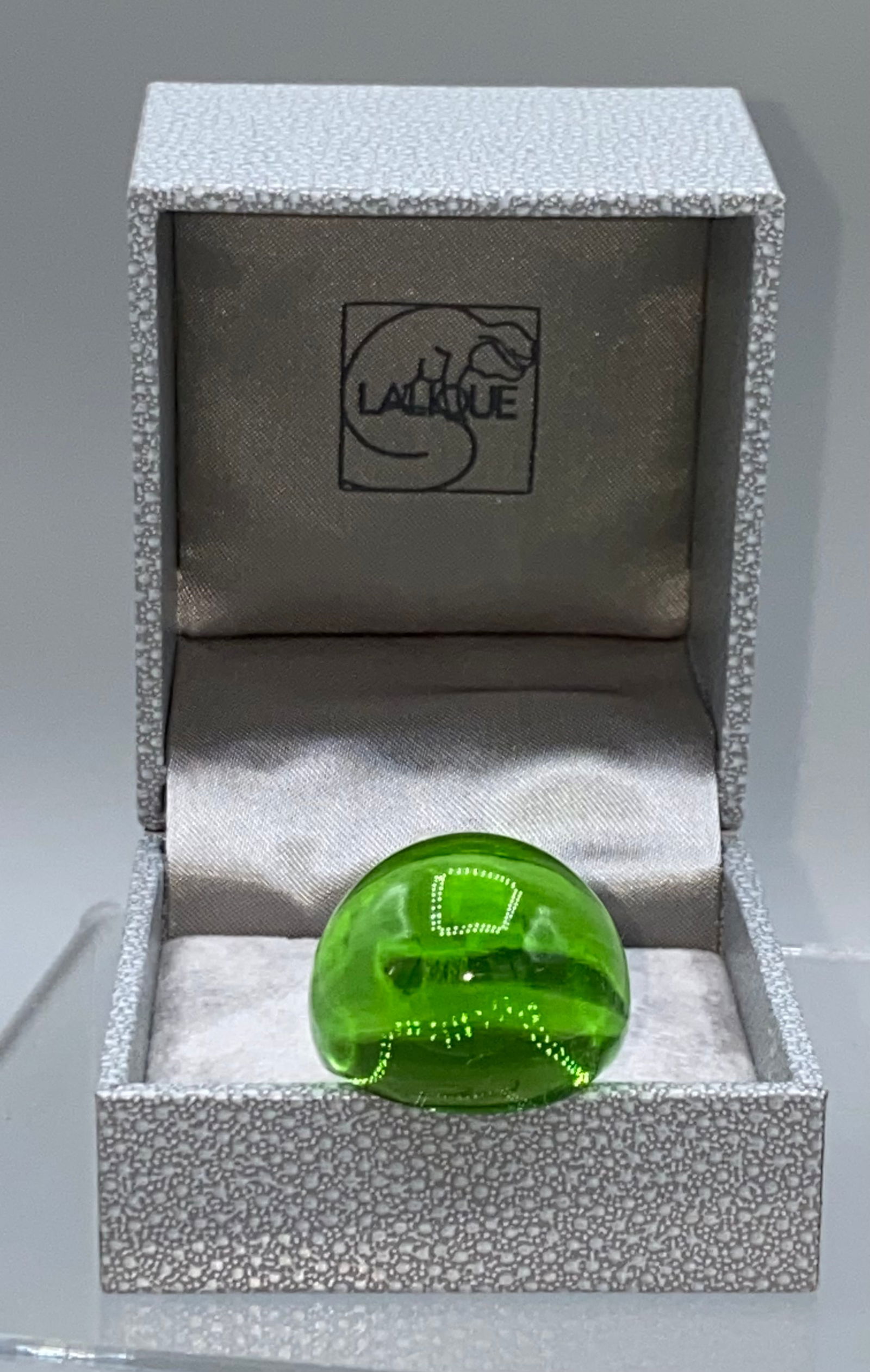 Lalique Green Ring Orig Box Size 8 (1 of 4)