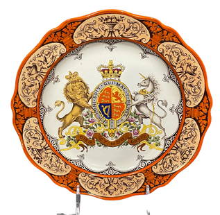 Wedgwood Armorial Plate UK Coat Of Arms: This Wedgwood plate features the Coat of Arms of the United Kingdom. It is signed Wedgwood Etruria along with other marks. Please see the photos. It has a diameter of approx. 9”. Wear consistent