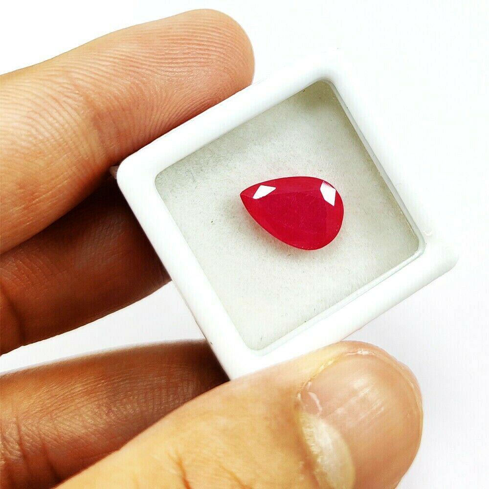 Natural Ruby Pear Faceted Cut 4 Carats Gemstone (1 of 4)