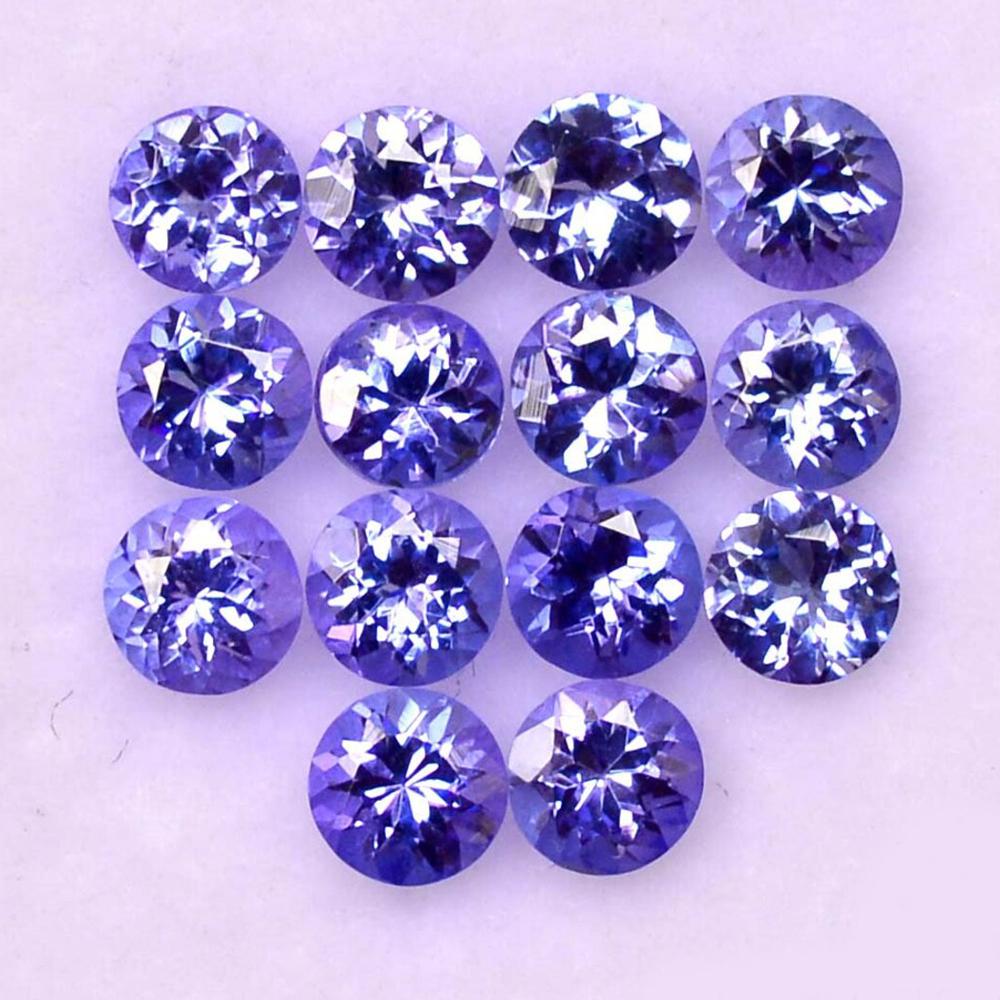 Tanzanite 6 MM Round Faceted Cut 15 Pieces: Natural Tanzanite 6 MM Round Faceted Cut 15 Pieces Gemstone : Tanzanite Shape : Round Size : 6 MM Color : Blue Type : Faceted Cut Quantity : 15 Pieces Weight : 11.4 Car