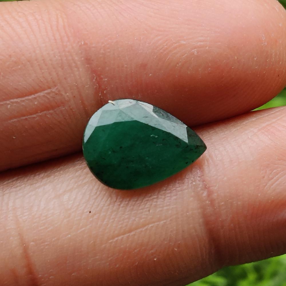 Natural Emerald Pear Faceted Cut 4.15 Carats Gemstone (1 of 3)