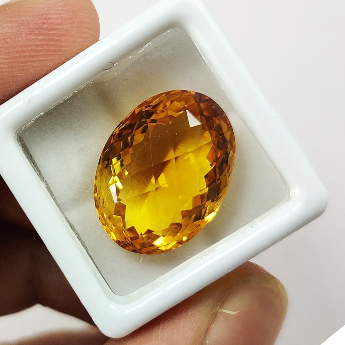 Natural Citrine Oval Checker Board Cut 18.8 Carats Gemstone (1 of 4)