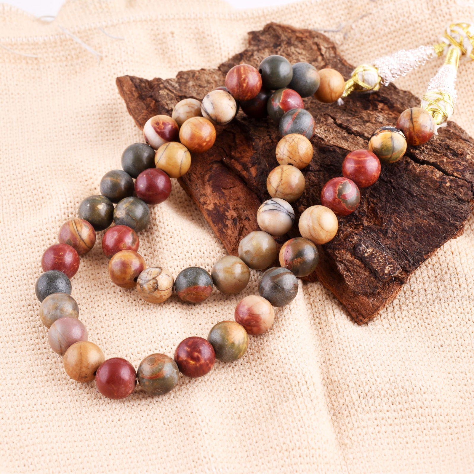 Natural Ocean Jasper Necklace 8 MM Round Smooth Beads Gemstone: NATURAL OCEAN JASPER GEMSTONE 8 MM ROUND SMOOTH BEADS ADJUSTABLE NECKLACE PRODUCT TYPE : NECKLACE MAIN STONE : OCEAN JASPER MAIN STONE SHAPE : ROUND MAIN STONE SIZE : 8 MM BEADS TYPE : SMOOTH