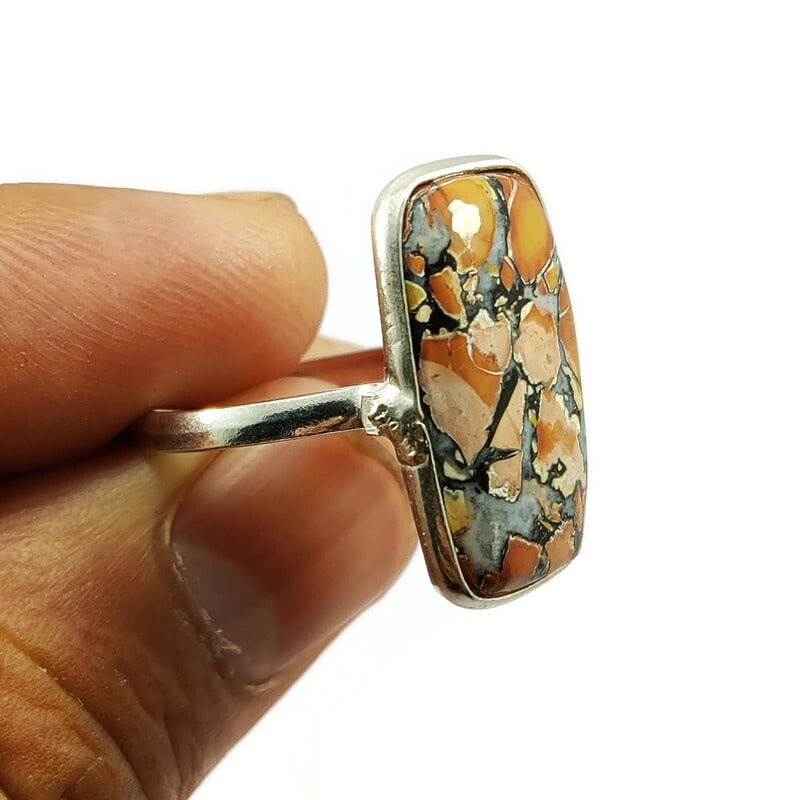MALIGANO JASPER 925 STERLING SILVER RING: MALIGANO JASPER 925 STERLING SILVER RING Product Type : RING Main Stone : MALIGANO JASPER Main Stone Shape : OCTAGON Main Stone Size : 20X11 MM Main Stone Color : MULTICOLOR Metal : STERLING SILVER Me