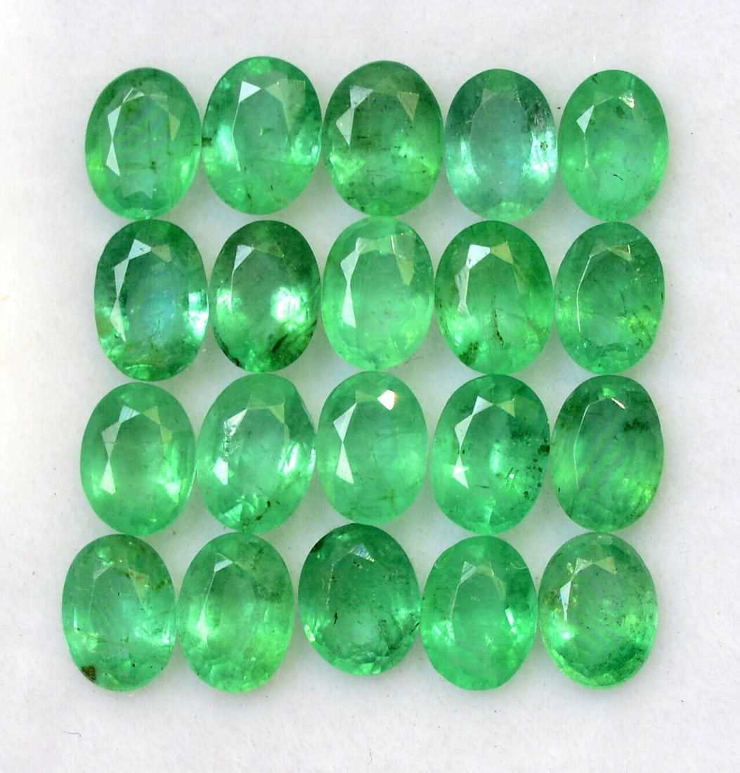 Emerald 4x3 MM Oval Faceted Cut 50 Pieces (1 of 5)