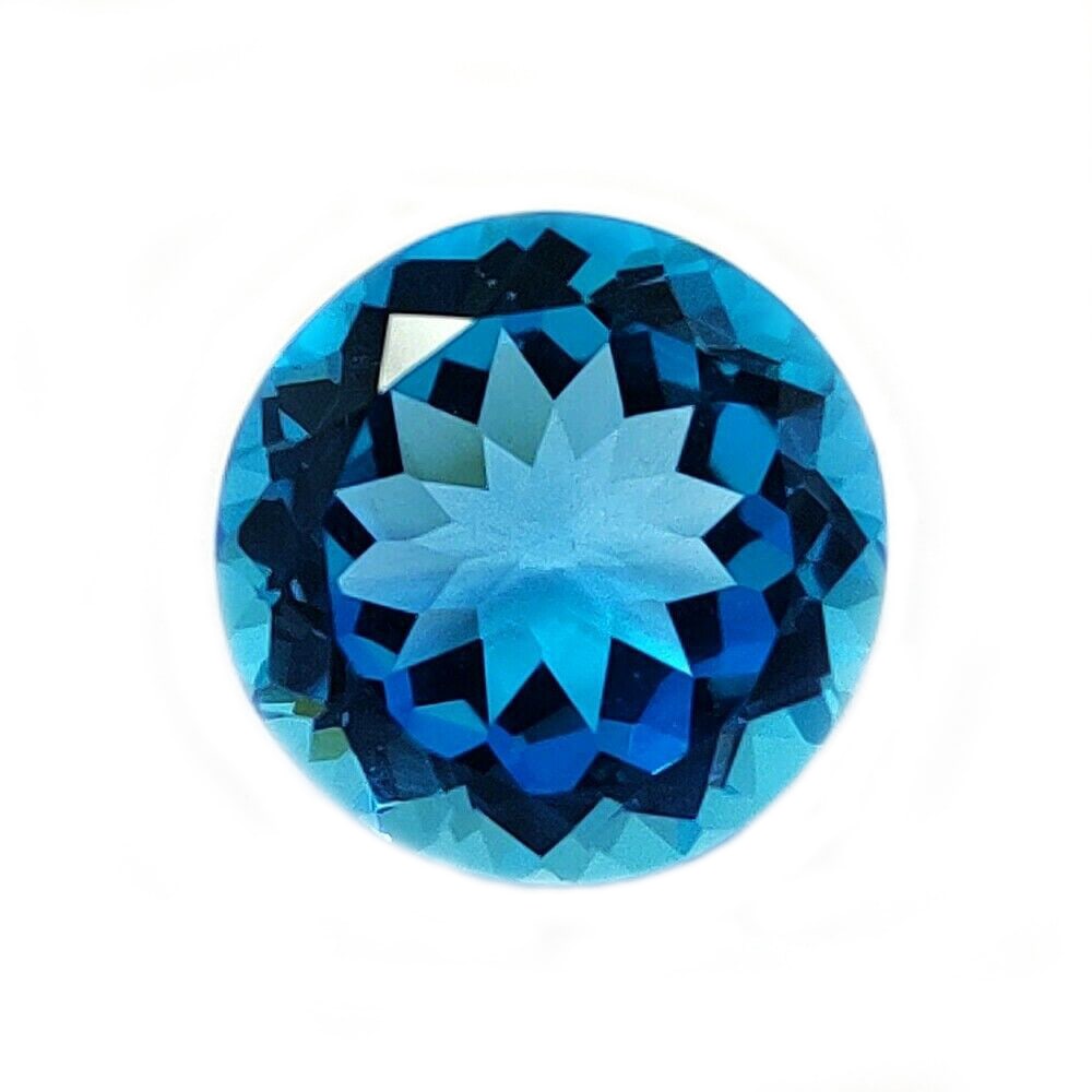 Natural Swiss Blue Topaz Round Faceted Cut 18.78 Carats Gemstone: Natural Swiss Blue Topaz Round Faceted Cut 18.78 Carats Gemstone Gemstone : Swiss Blue Topaz Stone Shape : Round Stone Cutting Type : Faceted Cut Stone Weight : 18.78 Carats Stone Measurement
