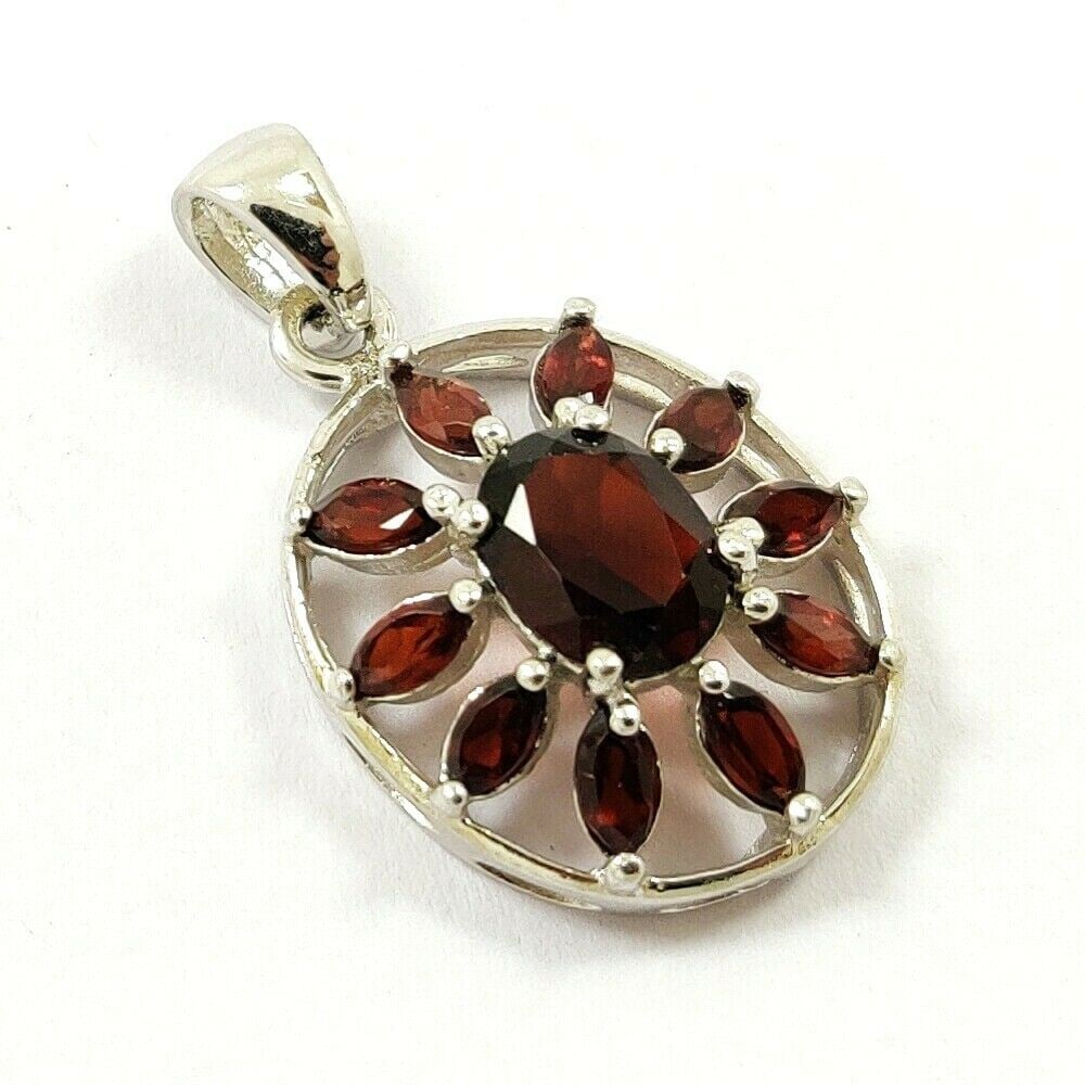 GARNET GEMSTONE 925 STERLING SILVER PENDANT (1 of 3)