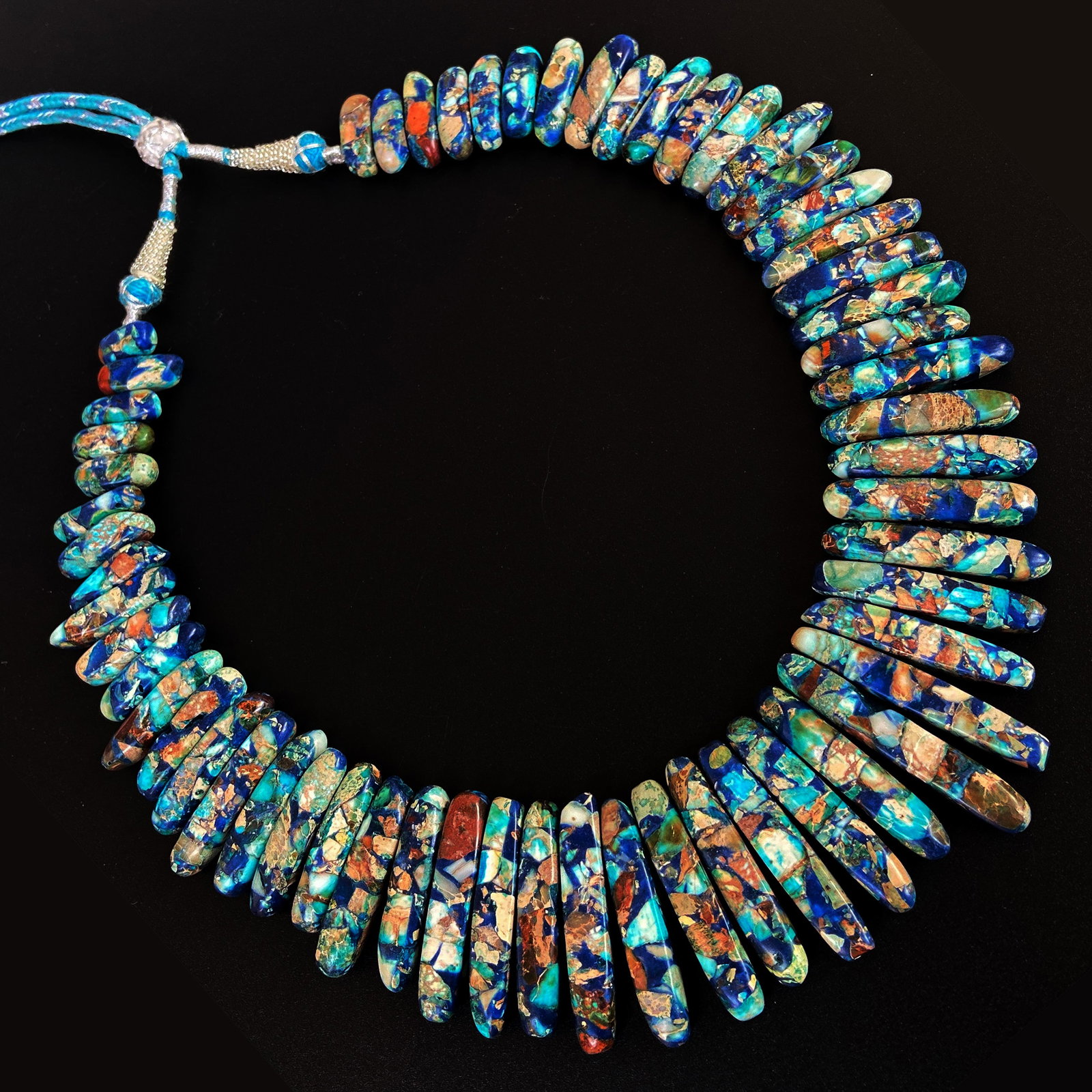 Natural Multicolor Jasper Gemstone Hand Carved Necklace: Natural Multicolor Jasper Gemstone Hand Carved Necklace Gemstone : Multicolor Jasper Necklace Weight : 164 Grams Country of Manufacture : India Treatment : None Necklace Length : 20 Inches (With Extra