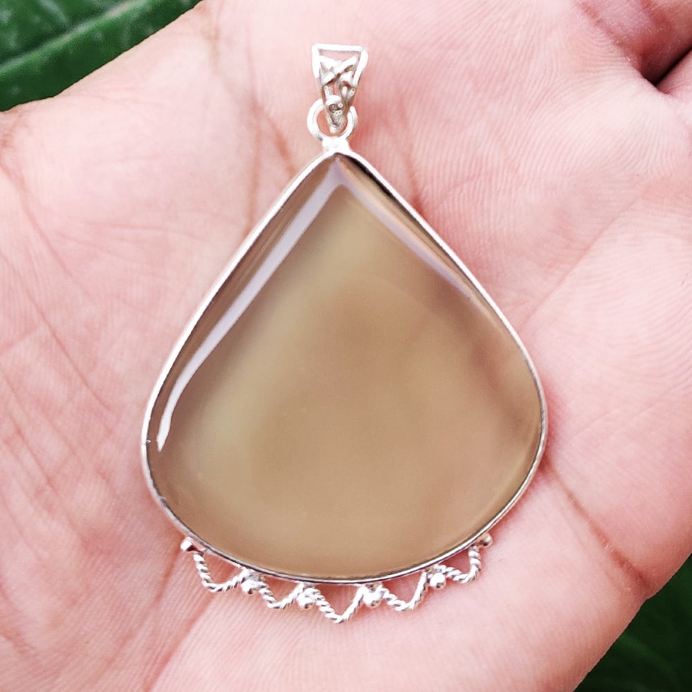CHALCEDONY GEMSTONE 925 STERLING SILVER PENDANT (1 of 2)
