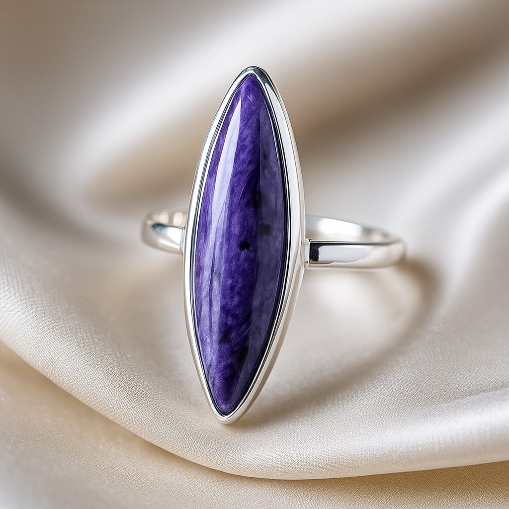 CHAROITE 925 STERLING SILVER RING: CHAROITE 925 STERLING SILVER RING Product Type : RING Main Stone : CHAROITE Main Stone Shape : MARQUISE Main Stone Size : 28X8 MM Main Stone Color : PURPLE Metal : STERLING SILVER Metal Purity : 925 R