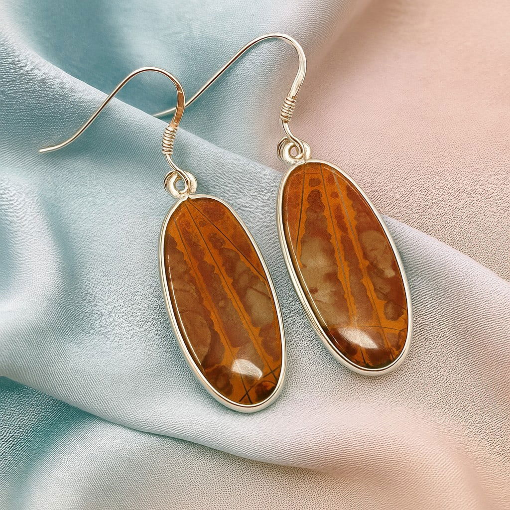 NOREENA JASPER 92.5 STERLING SILVER EARRING: NOREENA JASPER 92.5 STERLING SILVER EARRING Product Type : EARRING Main Stone : NOREENA JASPER Main Stone Shape : OVAL Main Stone Size : 26X13 MM Main Stone Color : MULTICOLOR Metal : STERLING SILVER