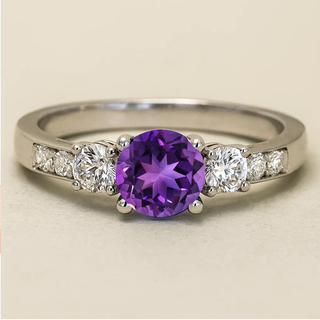 Natural Amethyst Gemstone & Lab Grown Diamonds Silver Ring: Natural Amethyst Gemstone & Lab Grown Diamonds Silver Ring Jewelry Type : Ring Gemstone : Natural Amethyst Gemstone Shape : Round Gemstone Size : 6 MM Gemstone Quantity : 1 Piece Diamond Typ