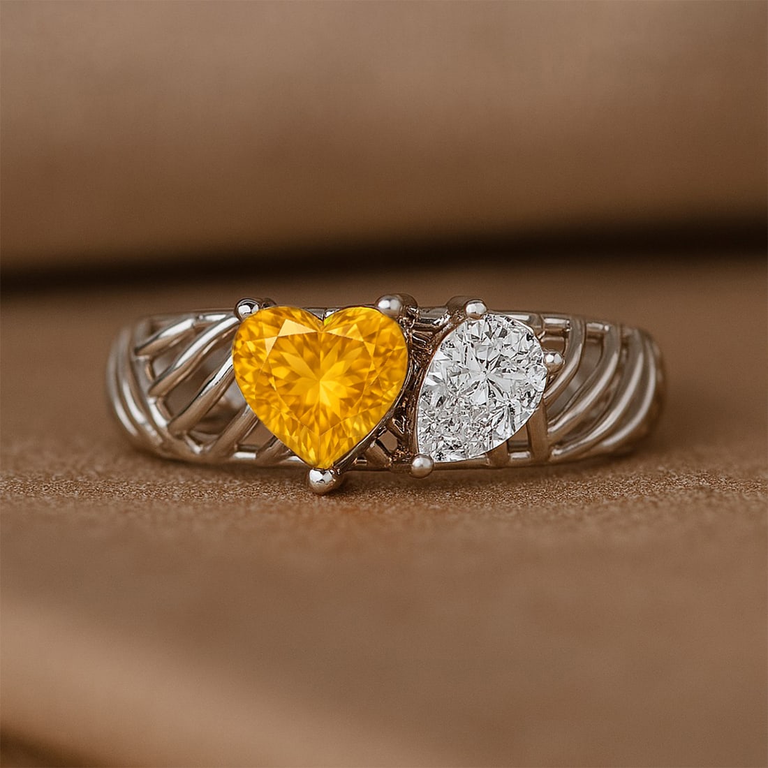 Natural Citrine Gemstone & Lab Grown Diamonds Silver Ring: Natural Citrine Gemstone & Lab Grown Diamonds Silver Ring Jewelry Type : Ring Gemstone : Natural Citrine Gemstone Shape : Heart Gemstone Size : 6 MM Gemstone Quantity : 1 Piece Diamond Type : Lab