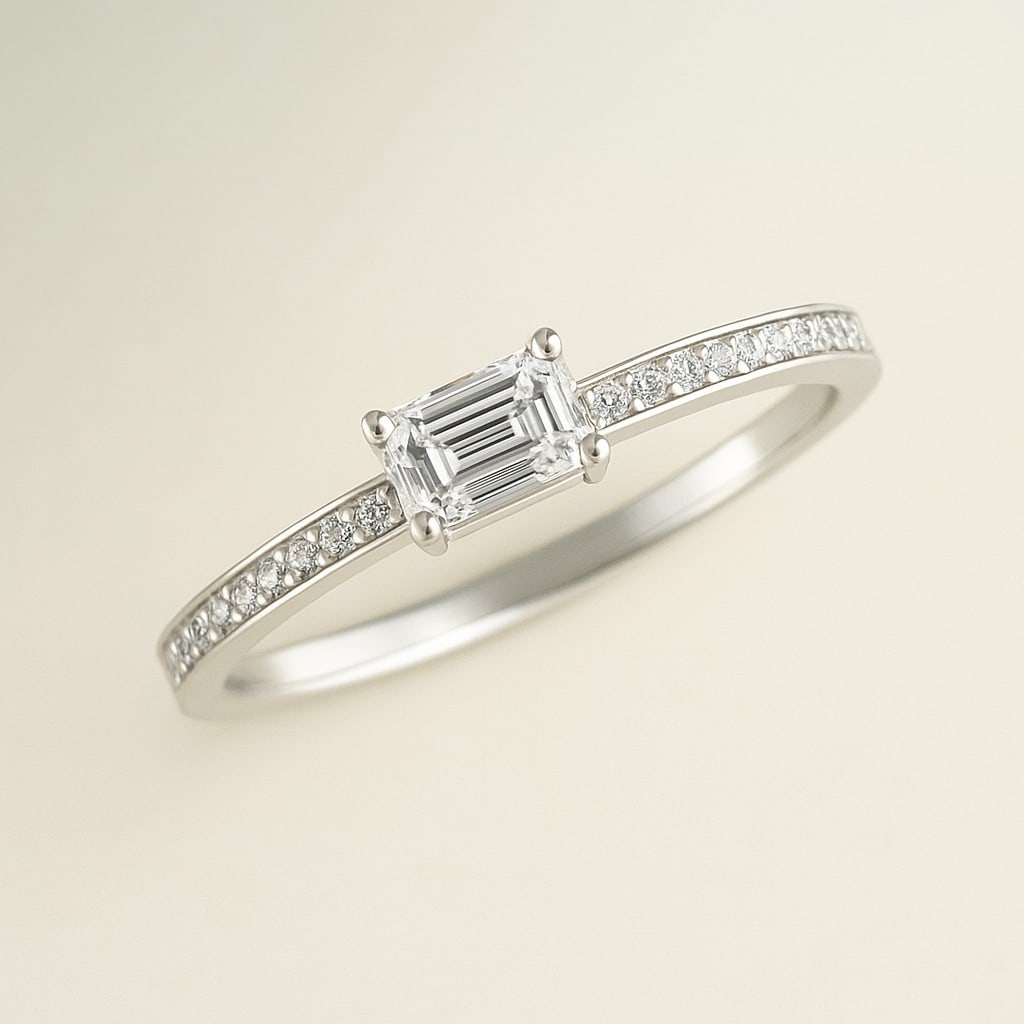 Lab Grown Diamond 92.5 Sterling Silver Ring: Lab Grown Diamond 92.5 Sterling Silver Ring Jewelry Type : Ring Gemstone : Lab Grown Diamond Gemstone Shape : Emerald Gemstone Size : 5x3 MM Gemstone Quantity : 1 Piece Diamond Type : Lab