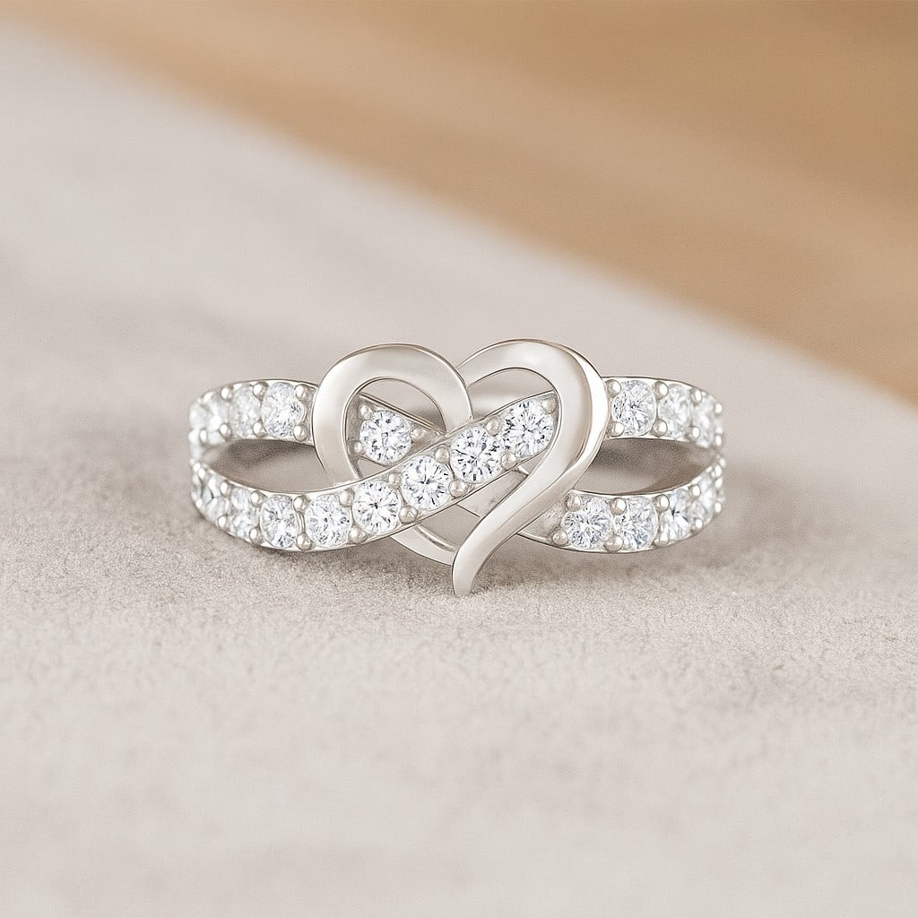 Lab Grown Diamond 92.5 Sterling Silver Ring: Lab Grown Diamond 92.5 Sterling Silver Ring Jewelry Type : Ring Gemstone : Lab Grown Diamond Gemstone Shape : Round Gemstone Size : 2.2 MM Gemstone Quantity : 23 Pieces Diamond Type : Lab Grown