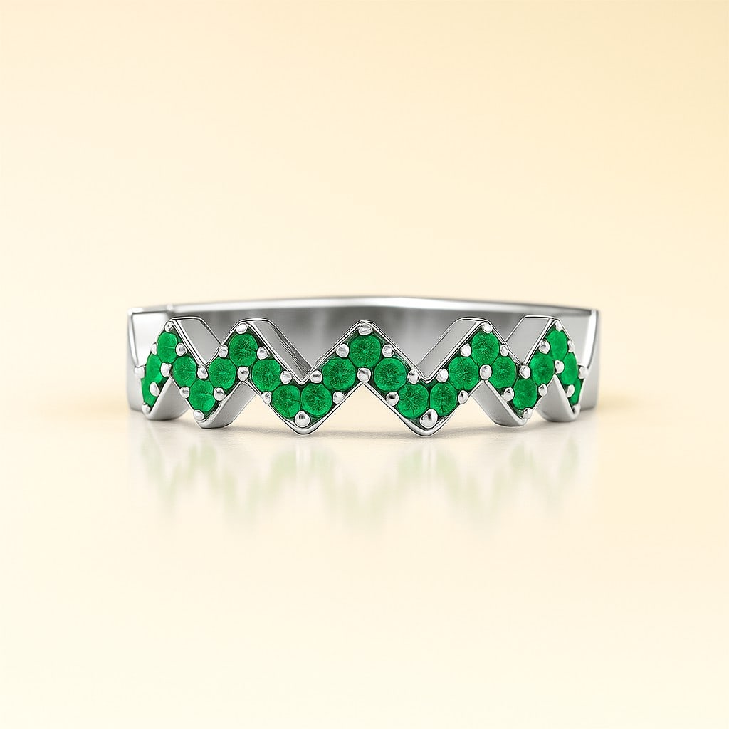 Lab Grown Emerald & Diamonds Silver Ring: Lab Grown Emerald & Diamonds Silver Ring Jewelry Type : Ring Gemstone : Lab Grown Emerald Gemstone Shape : Round Gemstone Size : 1.1 MM Gemstone Quantity : 31 Pieces Metal : Silver