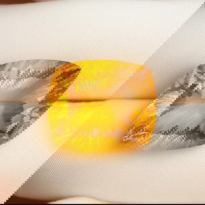 Natural Citrine Cushion Concave Cut 17.9 Cts. Gemstone: Natural Citrine Cushion Concave Cut 17.9 Cts. Gemstone Gemstone : Citrine Shape : Cushion Size : 18x15x11 MM Color : Golden Yellow Type : Concave Cut Quantity : 1 Pieces Wei