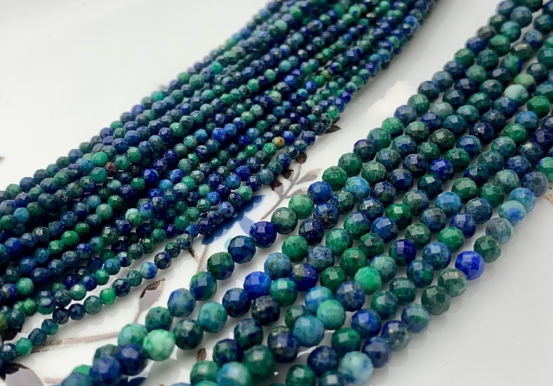 Natural Azurite Gemstone 3 mm Round Micro Faceted Beads 10 Strand: Natural Azurite Gemstone 3 mm Round Micro Faceted Beads 10 Strand Product Type : Loose Beads Strand Gemstone : Azurite Beads Shape : Round Micro Faceted Beads Size : 3 mm Quantity : 10 Lin