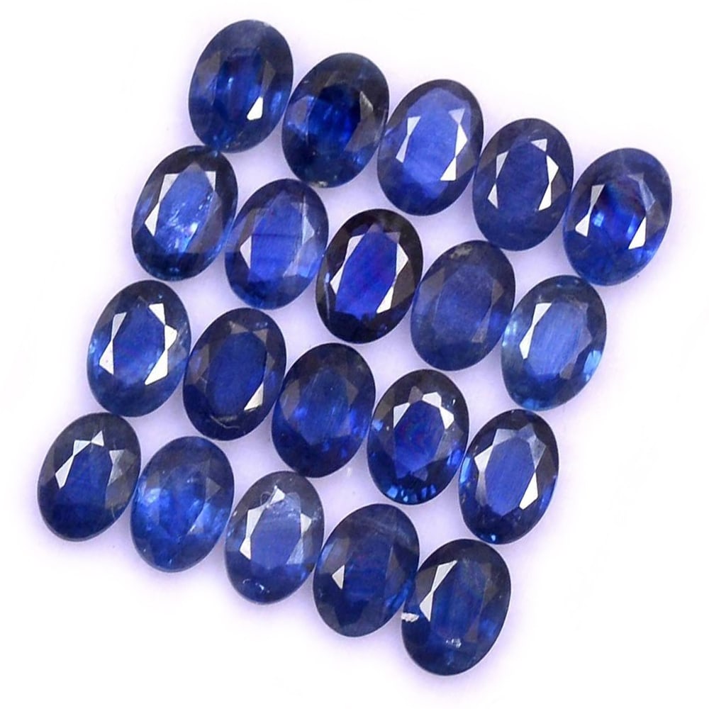 Blue Sapphire 6x4 MM Oval Faceted Cut 10 Pieces: Natural Blue Sapphire 6x4 MM Oval Faceted Cut 10 Pieces Gemstone : Blue Sapphire Shape : Oval Size : 6x4 MM Color : Blue Type : Faceted Cut Quantity : 10 Pieces Weight : </