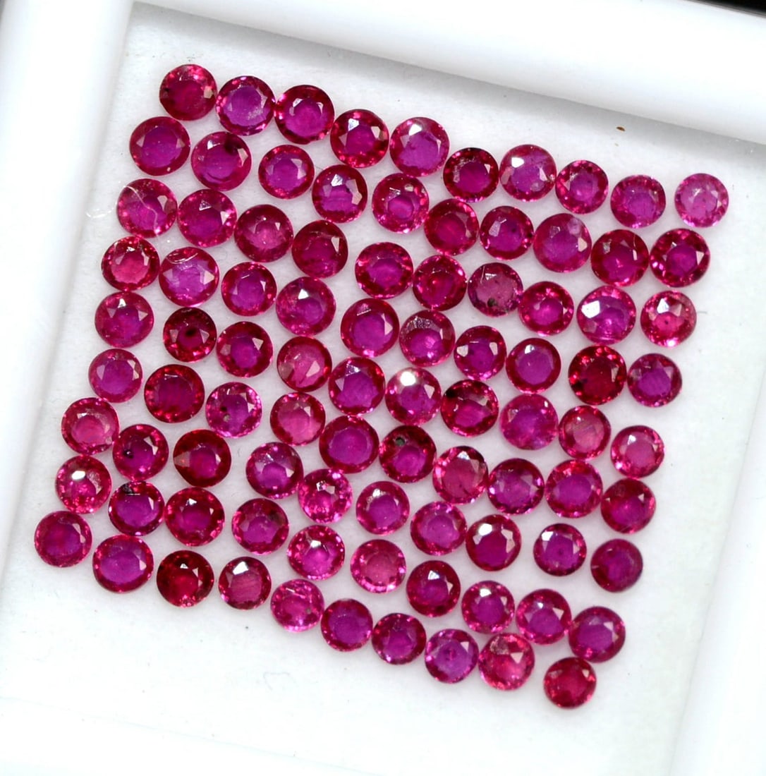 Ruby 2 MM Round Faceted Cut 100 Pieces: Natural Ruby 2 MM Round Faceted Cut 100 Pieces Gemstone : Ruby Shape : Round Size : 2 MM Color : Red Type : Faceted Cut Quantity : 100 Pieces Weight : 10 Carats C