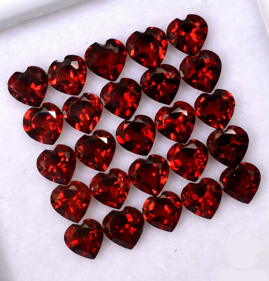 Red Garnet 4x4 MM Heart Faceted Cut 200 Pieces (1 of 4)