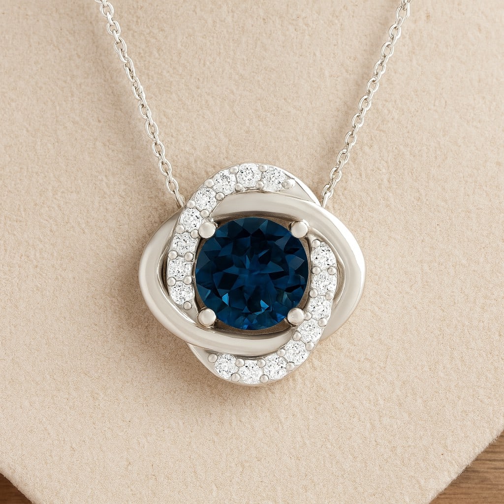 Natural London Blue Topaz & Diamond 92.5 Sterling Silver Necklace: Natural London Blue Topaz & Diamond 92.5 Sterling Silver Necklace Gemstone Shape : Round Gemstone Size : 6 MM Gemstone Quantity : 1 Piece Diamond Type : Lab Grown Diamond Shape : Round Diamond