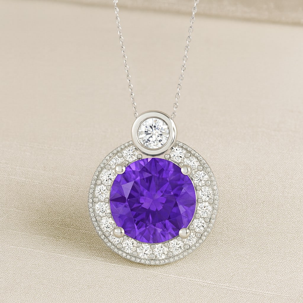 Natural Tanzanite & Diamond 92.5 Sterling Silver Pendant with Chain: Natural Tanzanite & Diamond 92.5 Sterling Silver Pendant with Chain Gemstone Shape : Round Gemstone Size : 7 MM Gemstone Quantity : 1 Piece Diamond Type : Lab Grown Diamond Shape : Round Diamon