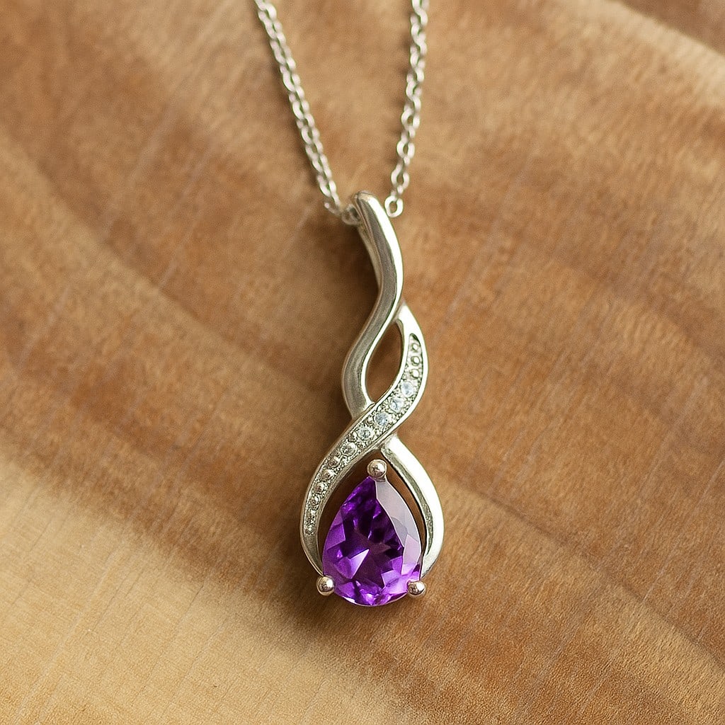 Natural Amethyst & Diamond 92.5 Sterling Silver Pendant with Chain: Natural Amethyst & Diamond 92.5 Sterling Silver Pendant with Chain Gemstone Shape : Pear Gemstone Size : 6x4 MM Gemstone Quantity : 1 Piece Diamond Type : Lab Grown Diamond Shape : Round Diamon