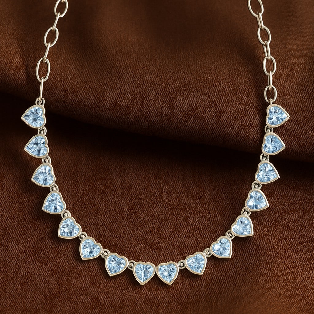 Natural Aquamarine Gemstone 92.5 Sterling Silver Necklace: Natural Aquamarine Gemstone 92.5 Sterling Silver Necklace Gemstone Shape : Heart Gemstone Size : 5 MM Gemstone Quantity : 15 Pieces Metal : Silver Metal Purity : 92.5 Sterling Silver Pendant Le
