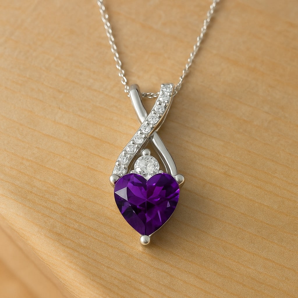 Natural Amethyst & Diamond 92.5 Sterling Silver Pendant with Chain: Natural Amethyst & Diamond 92.5 Sterling Silver Pendant with Chain Gemstone Shape : Heart Gemstone Size : 5 MM Gemstone Quantity : 1 Piece Diamond Type : Lab Grown Diamond Shape : Round Diamond