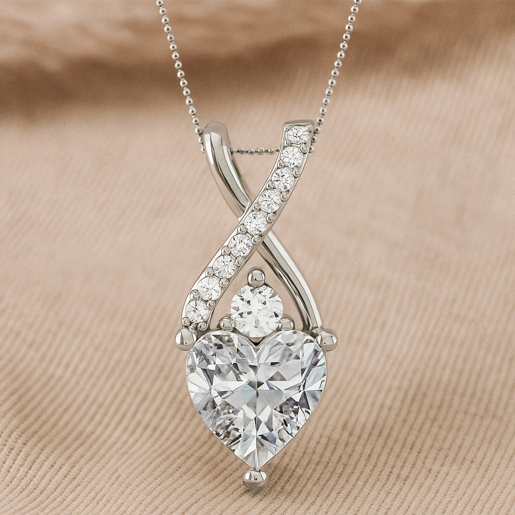 Lab Grown Diamond 92.5 Sterling Silver Pendant with Chain: Lab Grown Diamond 92.5 Sterling Silver Pendant with Chain Gemstone Shape : Heart Gemstone Size : 5 MM Gemstone Quantity : 1 Piece Diamond Type : Lab Grown Diamond Shape : Round Diamond Color :