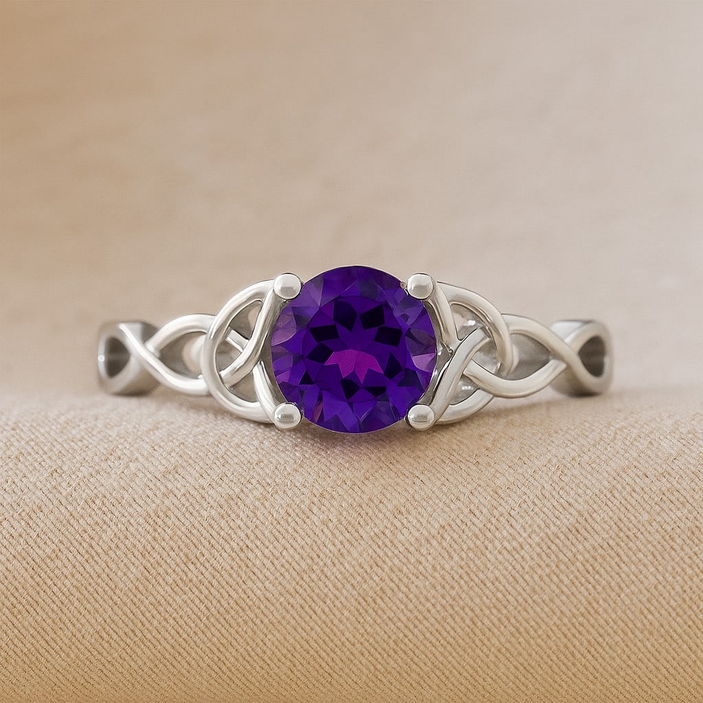 Natural Amethyst Gemstone 92.5 Sterling Silver Ring: Natural Amethyst Gemstone 92.5 Sterling Silver Ring Jewelry Type : Ring Gemstone : Natural Amethyst Gemstone Shape : Round Gemstone Size : 6 MM Gemstone Quantity : 1 Piece Metal : Silver<