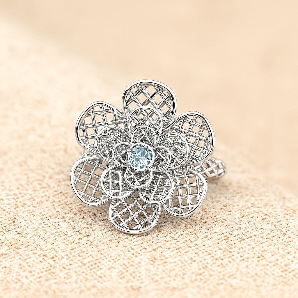 Natural Aquamarine Gemstone 92.5 Sterling Silver Ring: Natural Aquamarine Gemstone 92.5 Sterling Silver Ring Jewelry Type : Ring Gemstone : Natural Aquamarine Gemstone Shape : Round Gemstone Size : 3 MM Gemstone Quantity : 1 Piece Metal : Sil