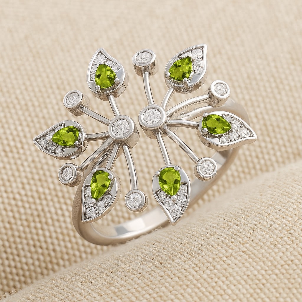 Natural Peridot Gemstone & Lab Grown Diamonds Silver Ring: Natural Peridot Gemstone & Lab Grown Diamonds Silver Ring Jewelry Type : Ring Gemstone : Natural Peridot Gemstone Shape : Pear Gemstone Size : 3x2 MM Gemstone Quantity : 6 Pieces Diamond Typ