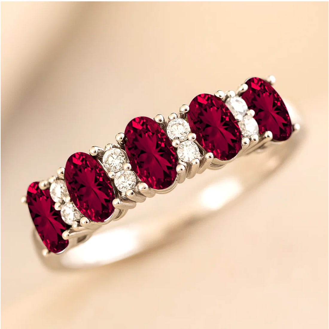 Natural Ruby Gemstone & Lab Grown Diamonds Silver Ring: Natural Ruby Gemstone & Lab Grown Diamonds Silver Ring Jewelry Type : Ring Gemstone : Natural Ruby Gemstone Shape : Oval Gemstone Size : 5x3 MM Gemstone Quantity : 5 Pieces Diamond Type :