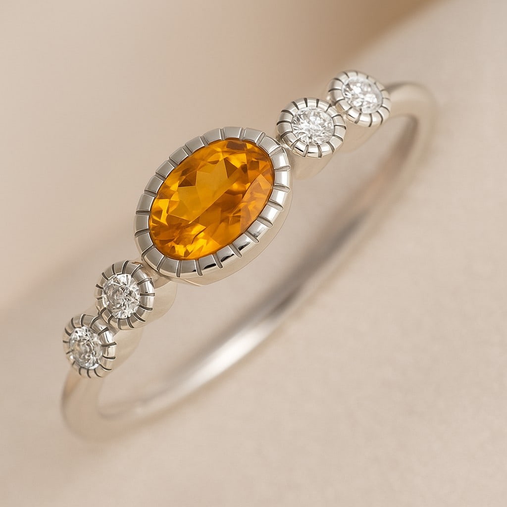 Natural Citrine Gemstone & Lab Grown Diamonds Silver Ring: Natural Citrine Gemstone & Lab Grown Diamonds Silver Ring Jewelry Type : Ring Gemstone : Natural Citrine Gemstone Shape : Oval Gemstone Size : 6x4 MM Gemstone Quantity : 1 Piece Diamond Type