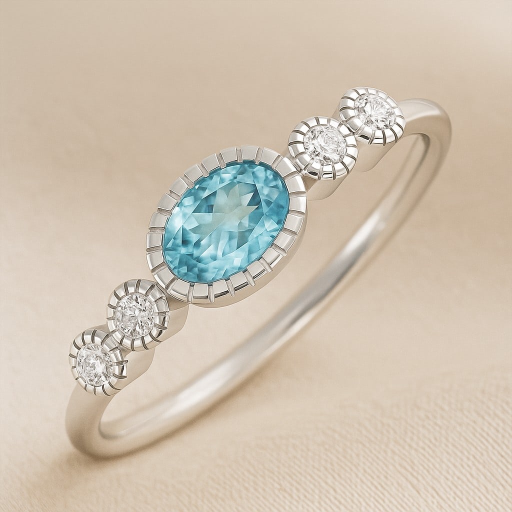 Natural Aquamarine Gemstone & Lab Grown Diamonds Silver Ring: Natural Aquamarine Gemstone & Lab Grown Diamonds Silver Ring Jewelry Type : Ring Gemstone : Natural Aquamarine Gemstone Shape : Oval Gemstone Size : 6x4 MM Gemstone Quantity : 1 Piece Diamon