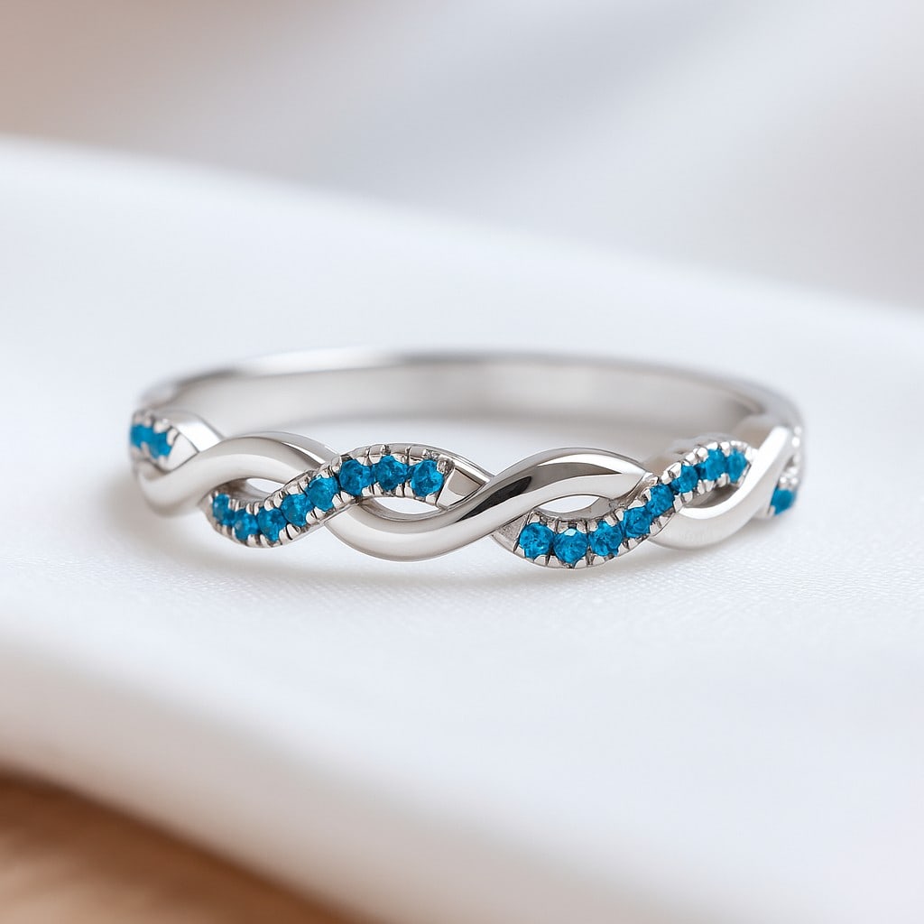 Natural Swiss Blue Topaz Gemstone 92.5 Sterling Silver Ring: Natural Swiss Blue Topaz Gemstone 92.5 Sterling Silver Ring Jewelry Type : Ring Gemstone : Natural Swiss Blue Topaz Gemstone Shape : Round Gemstone Size : 1 MM Gemstone Quantity : 32 Pieces