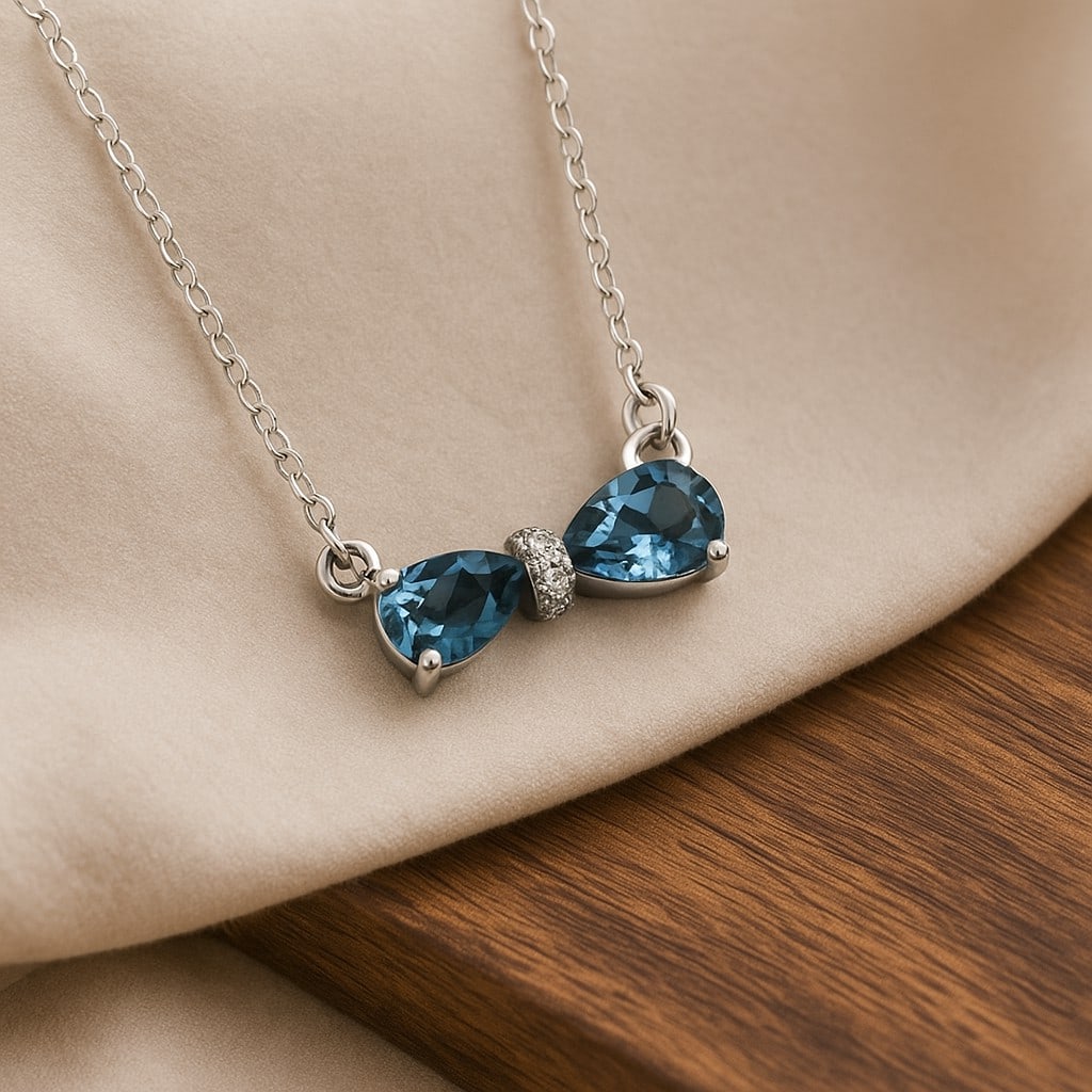 Natural London Blue Topaz Gemstone 92.5 Sterling Silver Adjustable Necklace: Natural London Blue Topaz Gemstone 92.5 Sterling Silver Adjustable Necklace Jewelry Type : Necklace Gemstone : London Blue Topaz Gemstone Shape : Pear Gemstone Size : 6x4 MM Metal : Sterling Silver