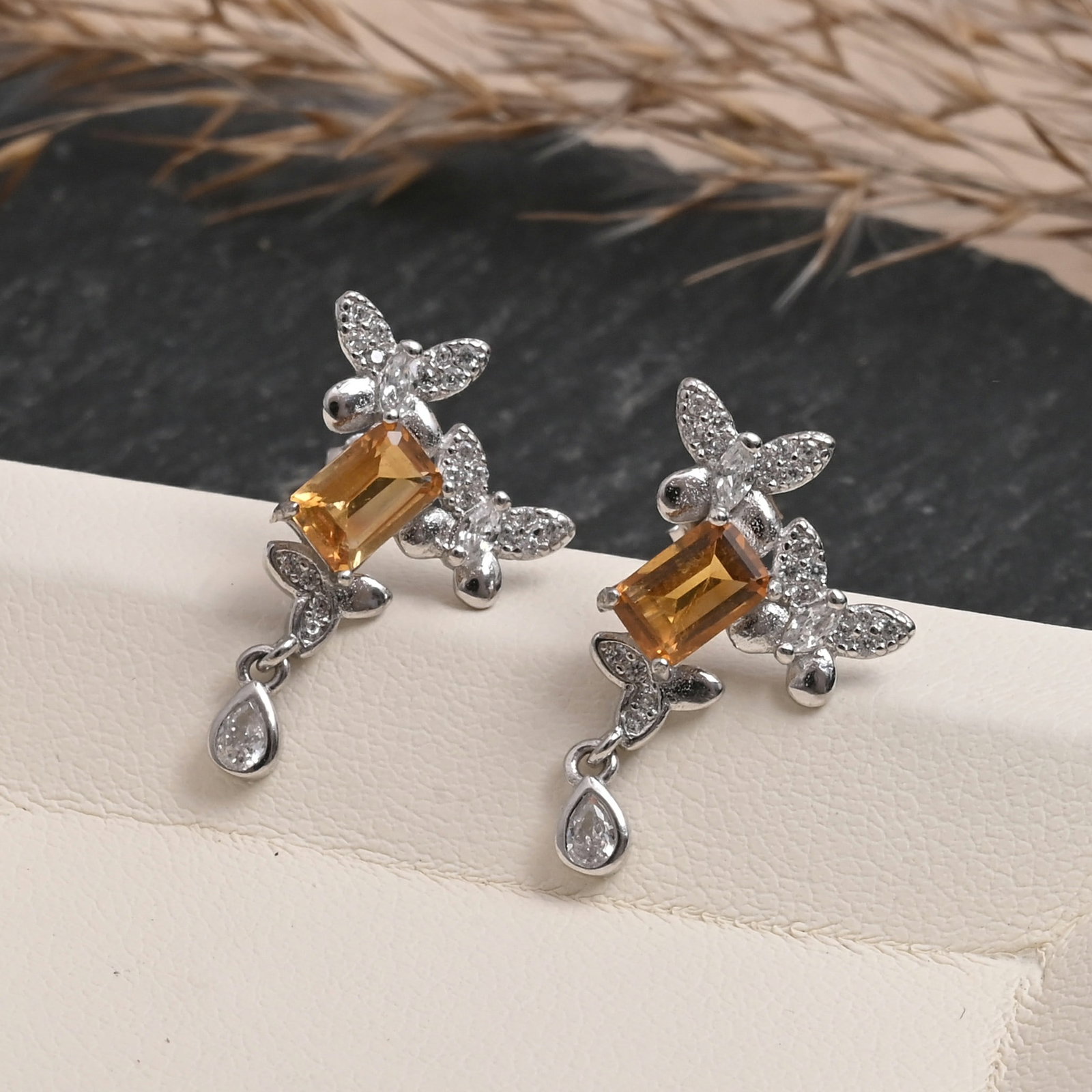 Natural Citrine Gemstone 92.5 Sterling Silver Push Back Earring: Natural Citrine Gemstone 92.5 Sterling Silver Push Back Earring Jewelry Type : Earring Gemstone : Citrine Gemstone Shape : Octagon Gemstone Size : 6x4 MM Metal : Sterling Silver Metal Purity