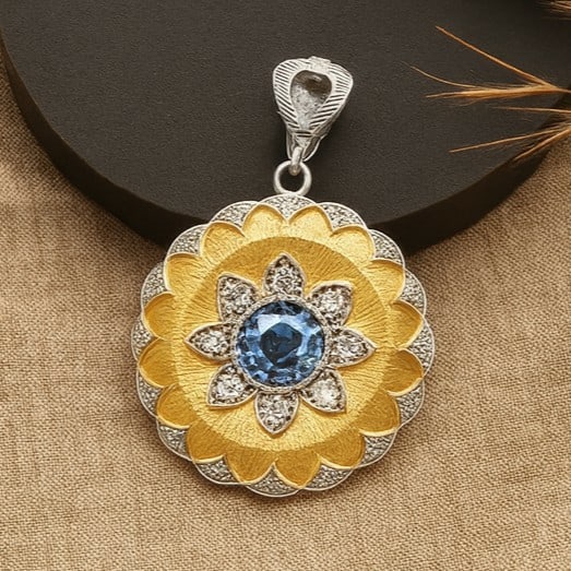 Natural Swiss Blue Topaz Gemstone 92.5 Sterling Silver Pendant: Natural Swiss Blue Topaz Gemstone 92.5 Sterling Silver Pendant Jewelry Type : Pendant Gemstone : Swiss Blue Topaz Gemstone Shape : Round Gemstone Size : 7 MM Metal : Sterling Silver Metal P