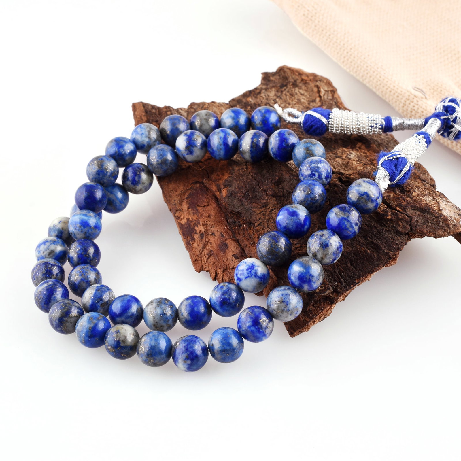 Natural Lapis Lazuli Necklace 8 MM Round Smooth Beads Gemstone: NATURAL LAPIS LAZULI GEMSTONE 8 MM ROUND SMOOTH BEADS ADJUSTABLE NECKLACE PRODUCT TYPE : NECKLACE MAIN STONE : LAPIS LAZULI MAIN STONE SHAPE : ROUND MAIN STONE SIZE : 8 MM BEADS TYPE : SMOOTH