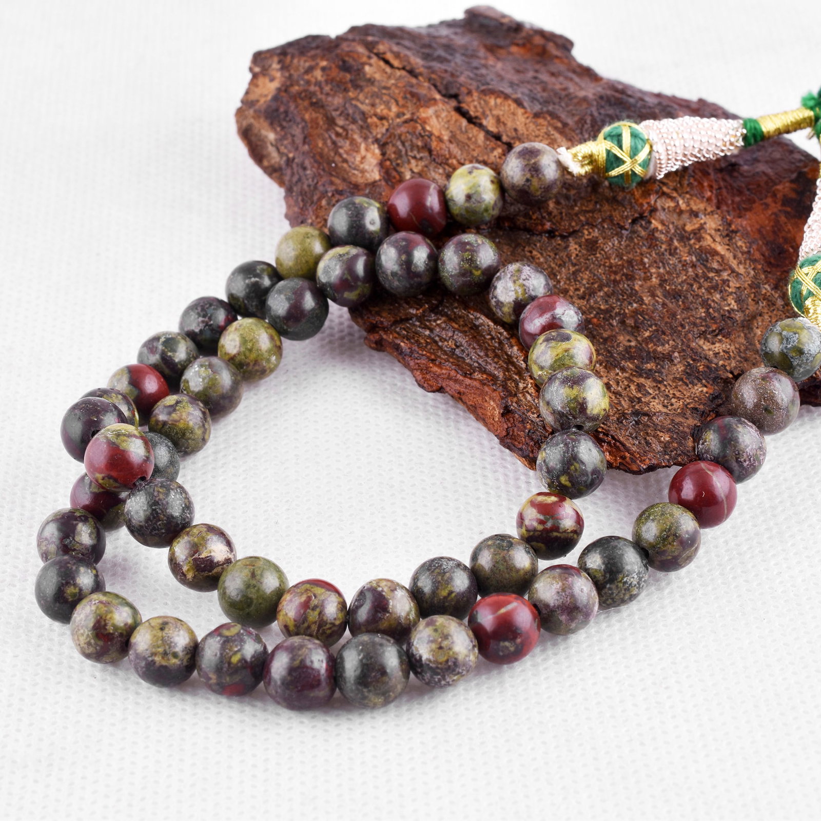 Natural Dragon Blood Necklace 8 MM Round Smooth Beads Gemstone: NATURAL DRAGON BLOOD GEMSTONE 8 MM ROUND SMOOTH BEADS ADJUSTABLE NECKLACE PRODUCT TYPE : NECKLACE MAIN STONE : DRAGON BLOOD MAIN STONE SHAPE : ROUND MAIN STONE SIZE : 8 MM BEADS TYPE : SMOOTH